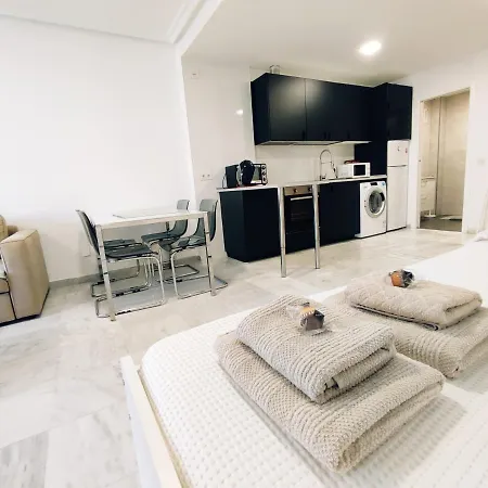 Loft Paseo Maritimo Апартаменты *